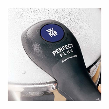 WMF Perfect Plus Schnellkochtopf 6,5l mit Einsatz, Cromargan Edelstahl poliert, 2 Kochstufen Einhand-Kochstufenregler, induktionsgeeignet, spülmaschinengeeignet, Ø 22 cm - 9